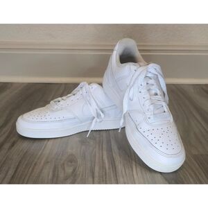 Nike Court Vision Low Sneakers – Size 8 – White